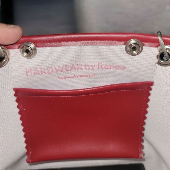 HARDWEAR BY RENEE RUNWAY RED SMALL TOTE - Picture 6 of 10